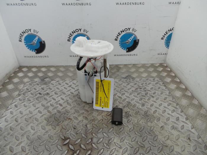 Gebruikte Tank element Pomp Smart Forfour Prijs € 72,60 Inclusief btw aangeboden door Rhenoy Onderdelen b.v.