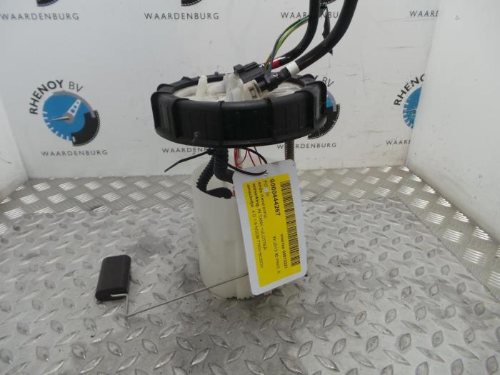 Gebruikte Tank element Pomp Ford Focus Prijs € 84,70 Inclusief btw aangeboden door Rhenoy Onderdelen b.v.