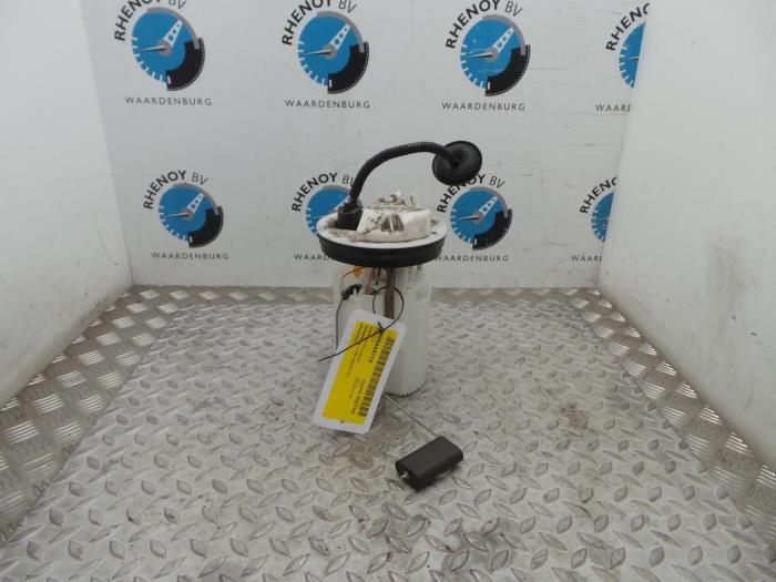 Gebruikte Tank element Pomp Ford Fiesta Prijs € 60,50 Inclusief btw aangeboden door Rhenoy Onderdelen b.v.