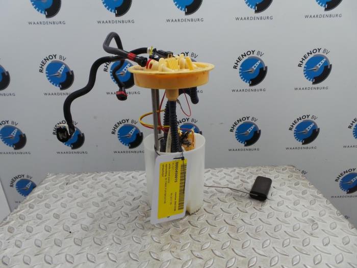 Gebruikte Tank element Pomp Ford Kuga Prijs € 84,70 Inclusief btw aangeboden door Rhenoy Onderdelen b.v.