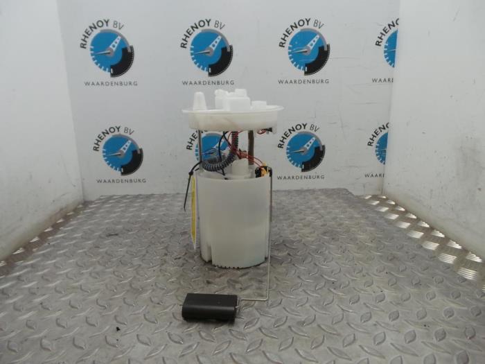 Gebruikte Tank element Pomp Ford Focus Prijs € 90,75 Inclusief btw aangeboden door Rhenoy Onderdelen b.v.