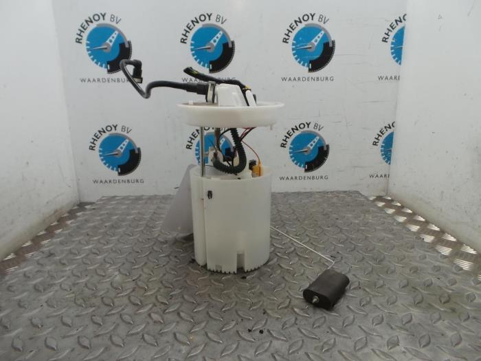 Gebruikte Tank element Pomp Ford Focus Prijs € 90,75 Inclusief btw aangeboden door Rhenoy Onderdelen b.v.