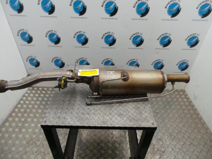 Gebruikte Roetfilter Peugeot 2008 Prijs € 363,00 Inclusief btw aangeboden door Rhenoy Onderdelen b.v.