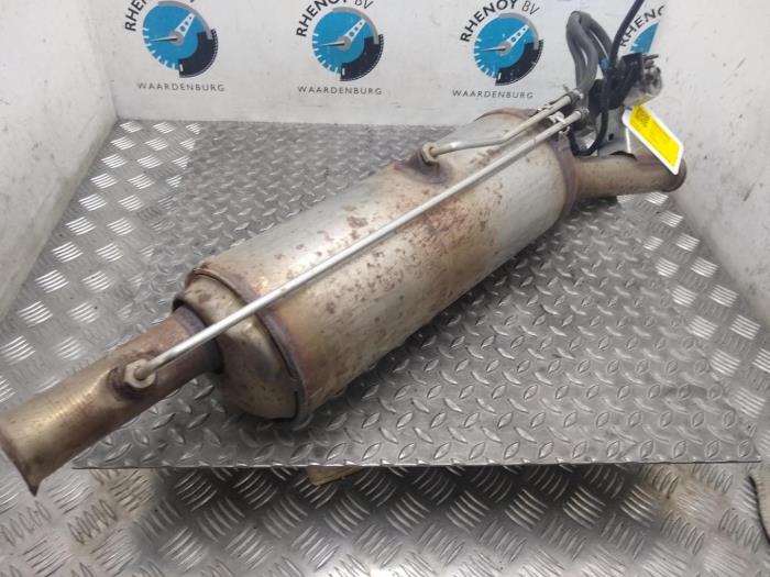 Gebruikte Roetfilter Peugeot 3008 Prijs € 363,00 Inclusief btw aangeboden door Rhenoy Onderdelen b.v.