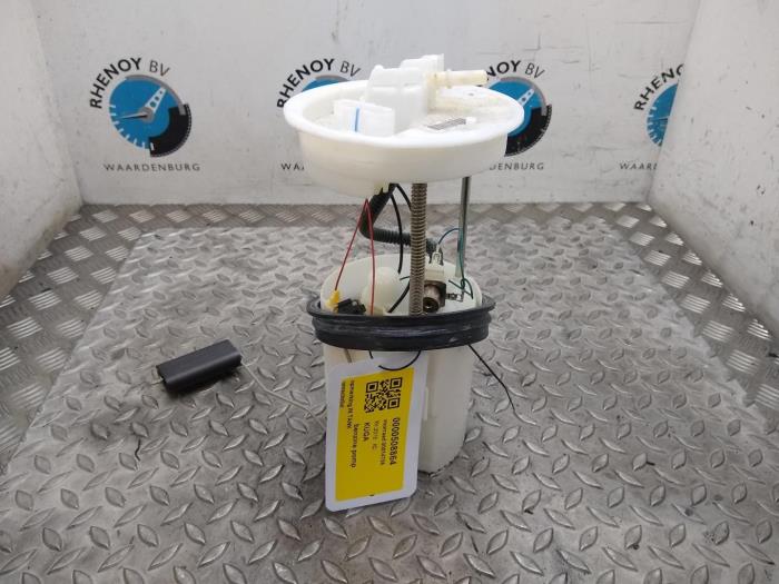 Gebruikte Tank element Pomp Ford Kuga Prijs € 72,60 Inclusief btw aangeboden door Rhenoy Onderdelen b.v.