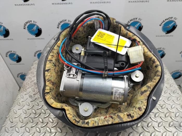 Gebruikte Compressor BMW 3-Serie Prijs € 242,00 Inclusief btw aangeboden door Rhenoy Onderdelen b.v.