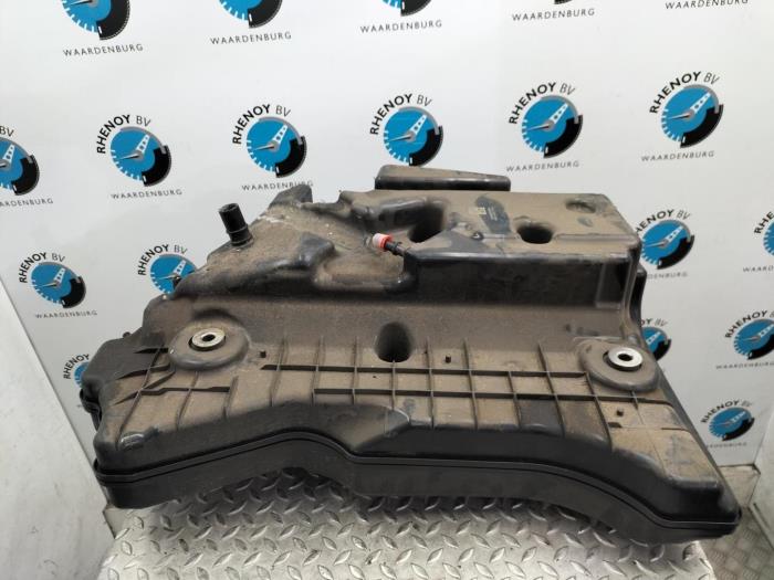 Gebruikte Pomp adblue Mercedes E-Klasse Prijs € 484,00 Inclusief btw aangeboden door Rhenoy Onderdelen b.v.