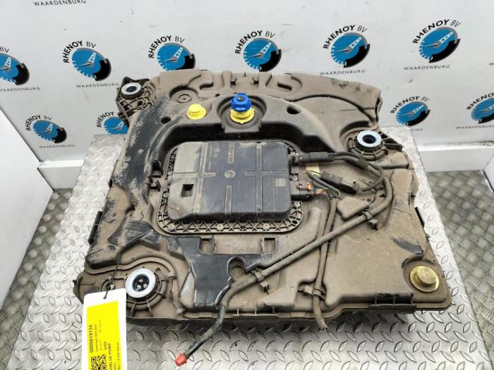 Gebruikte Pomp adblue Peugeot 2008 Prijs € 484,00 Inclusief btw aangeboden door Rhenoy Onderdelen b.v.