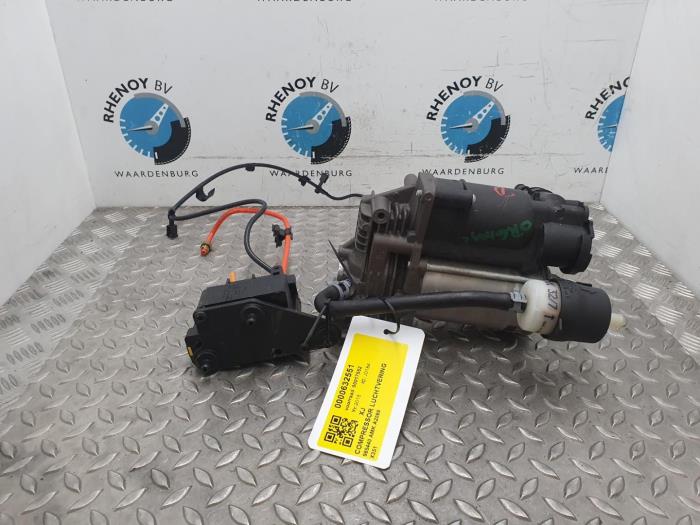 Gebruikte Compressor Jaguar XJ Prijs € 363,00 Inclusief btw aangeboden door Rhenoy Onderdelen b.v.