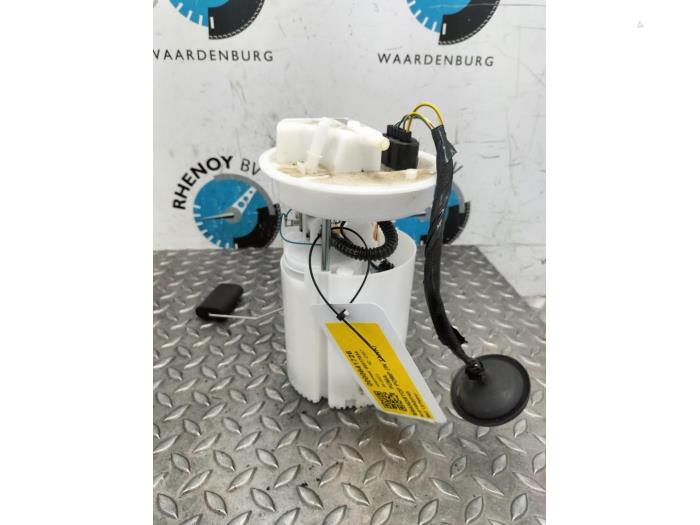 Gebruikte Tank element Pomp Ford Puma Prijs € 60,50 Inclusief btw aangeboden door Rhenoy Onderdelen b.v.
