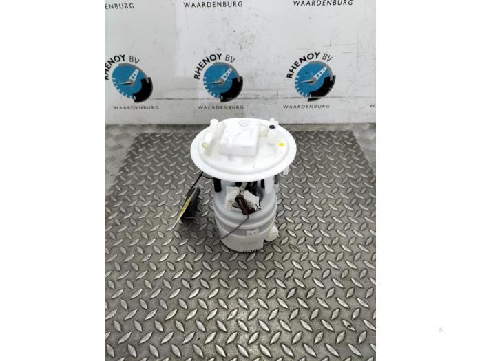 Gebruikte Tank element Pomp Opel Corsa Prijs € 181,50 Inclusief btw aangeboden door Rhenoy Onderdelen b.v.