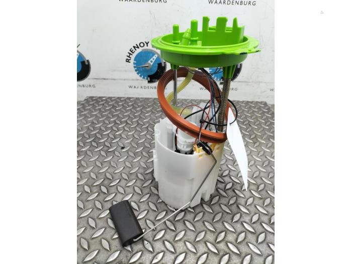 Gebruikte Tank element Pomp Ford Tourneo Connect Prijs € 121,00 Inclusief btw aangeboden door Rhenoy Onderdelen b.v.