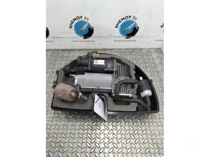 Gebruikte Compressor Landrover Range Rover Prijs € 242,00 Inclusief btw aangeboden door Rhenoy Onderdelen b.v.