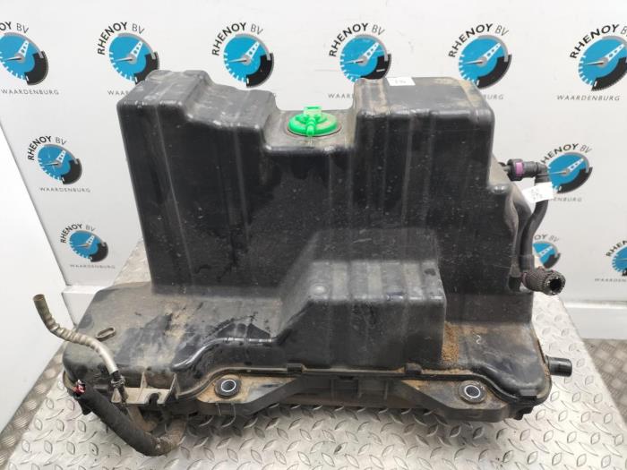 Gebruikte Adblue pomp Renault Master Prijs € 272,25 Inclusief btw aangeboden door Rhenoy Onderdelen b.v.