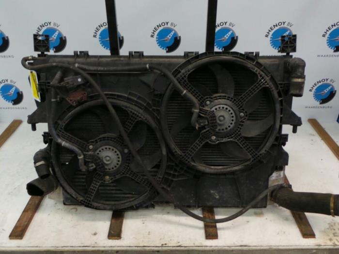 Gebruikte Radiateur Fiat Ducato Prijs € 242,00 Inclusief btw aangeboden door Rhenoy Onderdelen b.v.