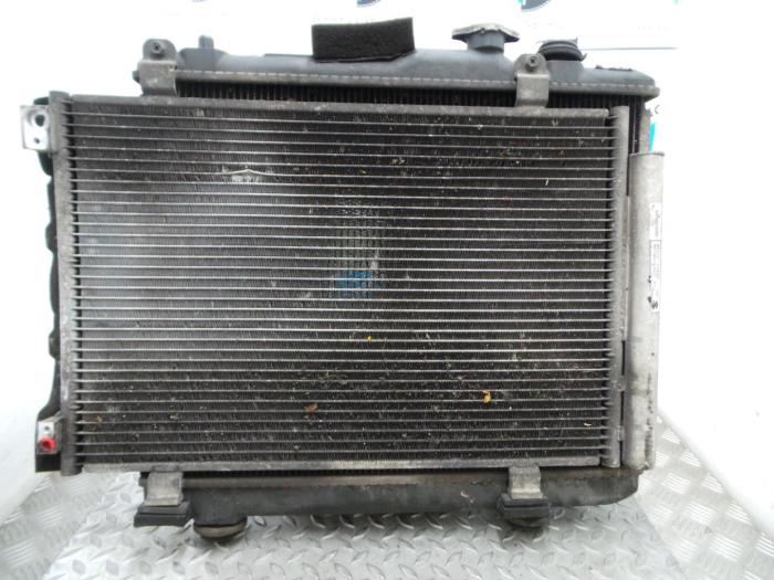 Gebruikte Radiateur Opel Agila Prijs € 181,50 Inclusief btw aangeboden door Rhenoy Onderdelen b.v.