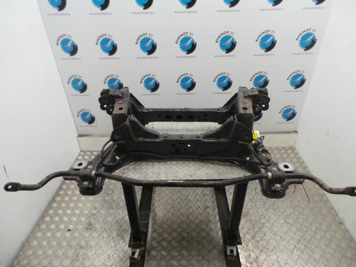 Gebruikte Subframe Ford Galaxy Prijs € 242,00 Inclusief btw aangeboden door Rhenoy Onderdelen b.v.