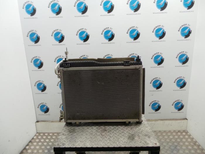 Gebruikte Radiateur Ford Fiesta Prijs € 302,50 Inclusief btw aangeboden door Rhenoy Onderdelen b.v.