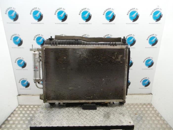 Gebruikte Radiateur Ford Fiesta Prijs € 302,50 Inclusief btw aangeboden door Rhenoy Onderdelen b.v.
