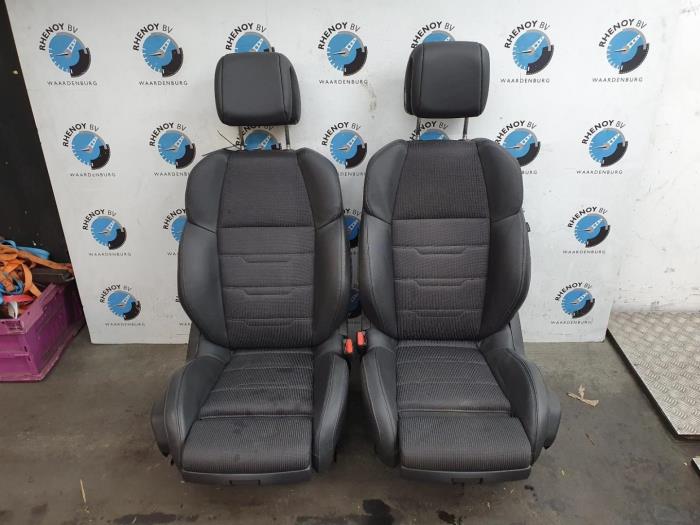 Gebruikte Display Interieur Peugeot 508 Prijs € 484,00 Inclusief btw aangeboden door Rhenoy Onderdelen b.v.