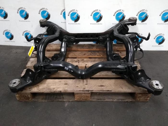 Gebruikte Subframe Porsche Cayenne Prijs € 363,00 Inclusief btw aangeboden door Rhenoy Onderdelen b.v.