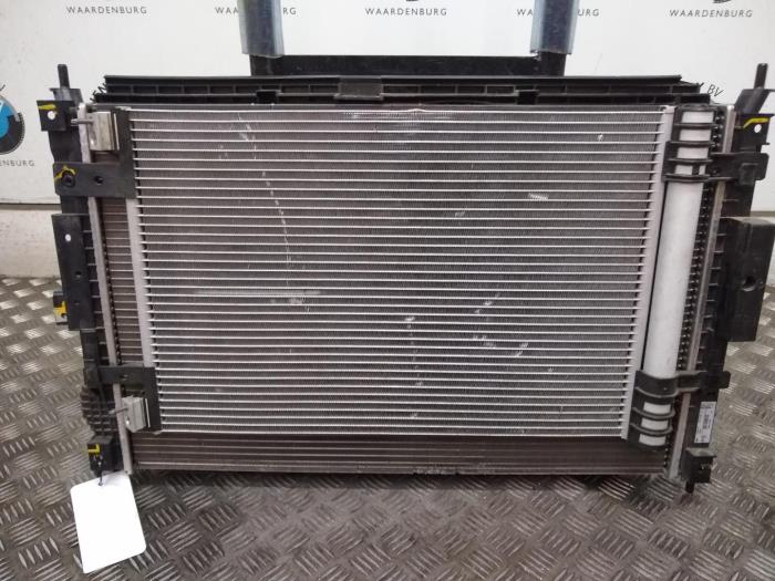 Radiateur Peugeot 308 (Gebruikt)