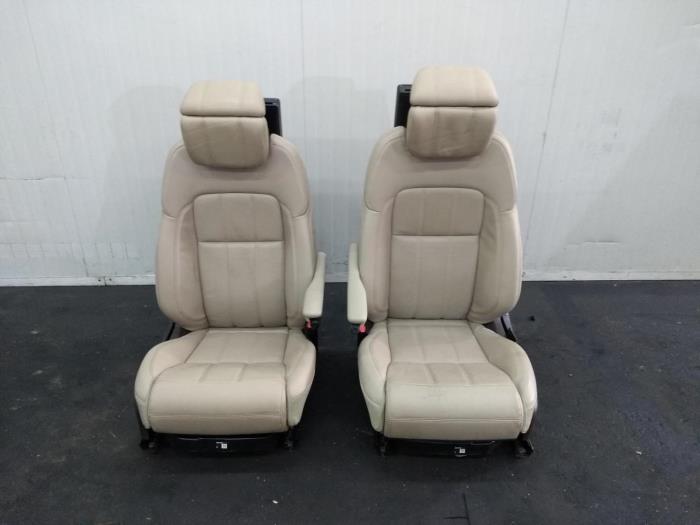 Gebruikte Display Interieur Landrover Range Rover Sport Prijs € 1.210,00 Inclusief btw aangeboden door Rhenoy Onderdelen b.v.