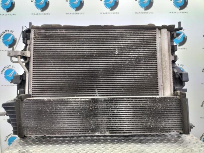 Gebruikte Radiateur Ford Focus Prijs € 363,00 Inclusief btw aangeboden door Rhenoy Onderdelen b.v.