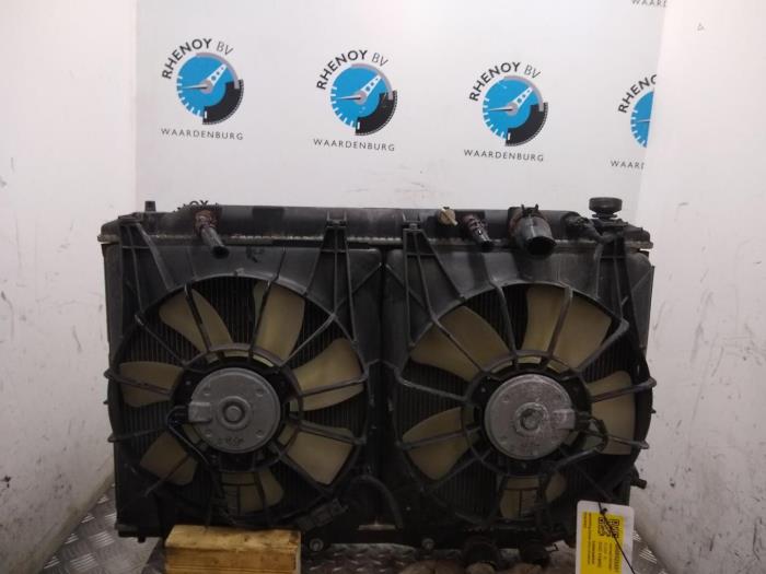 Gebruikte Radiateur Honda Civic Prijs € 242,00 Inclusief btw aangeboden door Rhenoy Onderdelen b.v.