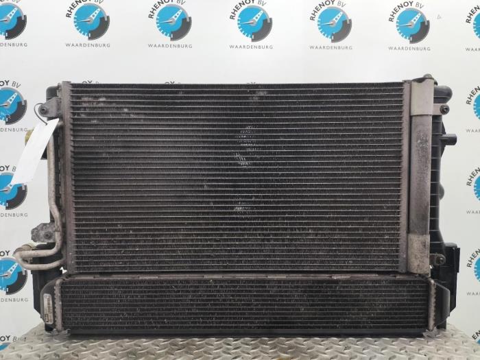 Gebruikte Radiateur Volkswagen Polo Prijs € 302,50 Inclusief btw aangeboden door Rhenoy Onderdelen b.v.