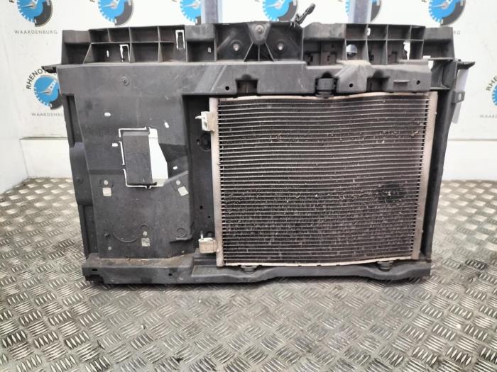 Gebruikte Radiateur Peugeot 207 Prijs € 181,50 Inclusief btw aangeboden door Rhenoy Onderdelen b.v.