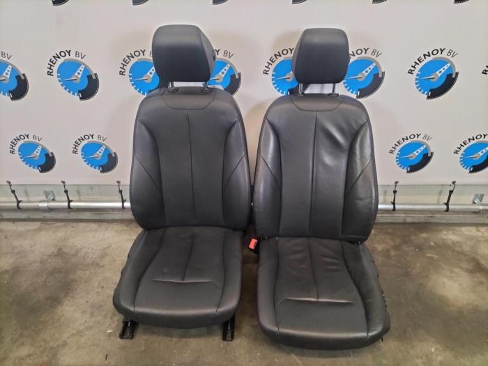 Gebruikte Display Interieur BMW 4-Serie Prijs € 786,50 Inclusief btw aangeboden door Rhenoy Onderdelen b.v.