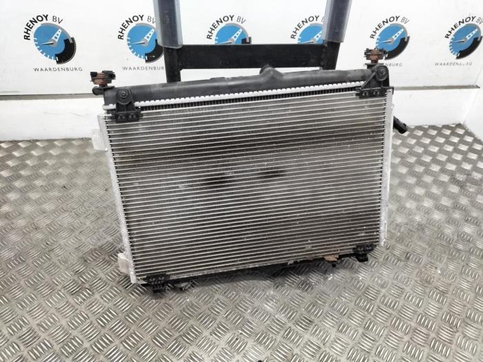 Gebruikte Radiateur Opel Corsa Prijs € 242,00 Inclusief btw aangeboden door Rhenoy Onderdelen b.v.