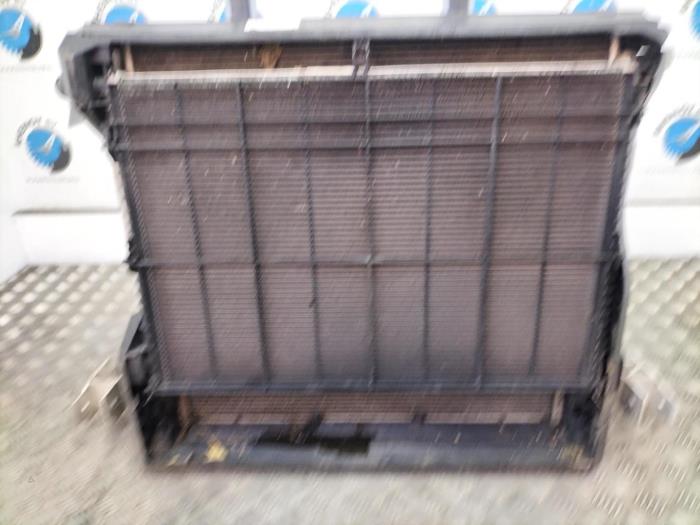 Gebruikte Radiateur BMW X5 Prijs € 1.028,50 Inclusief btw aangeboden door Rhenoy Onderdelen b.v.