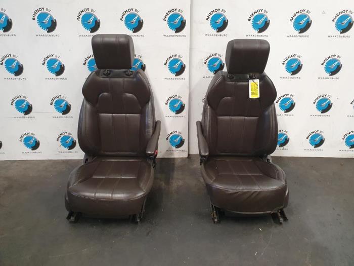 Gebruikte Display Interieur Landrover Range Rover Sport Prijs € 907,50 Inclusief btw aangeboden door Rhenoy Onderdelen b.v.