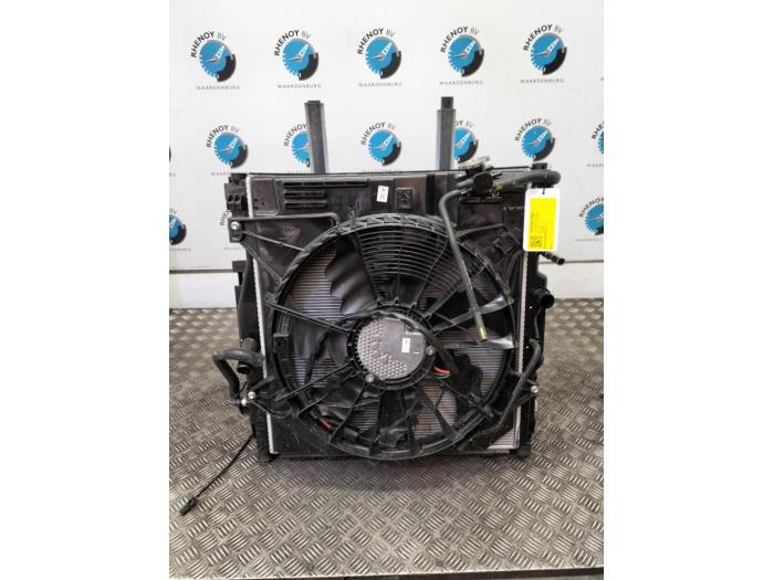 Gebruikte Radiateur Mazda CX-80 Prijs € 907,50 Inclusief btw aangeboden door Rhenoy Onderdelen b.v.