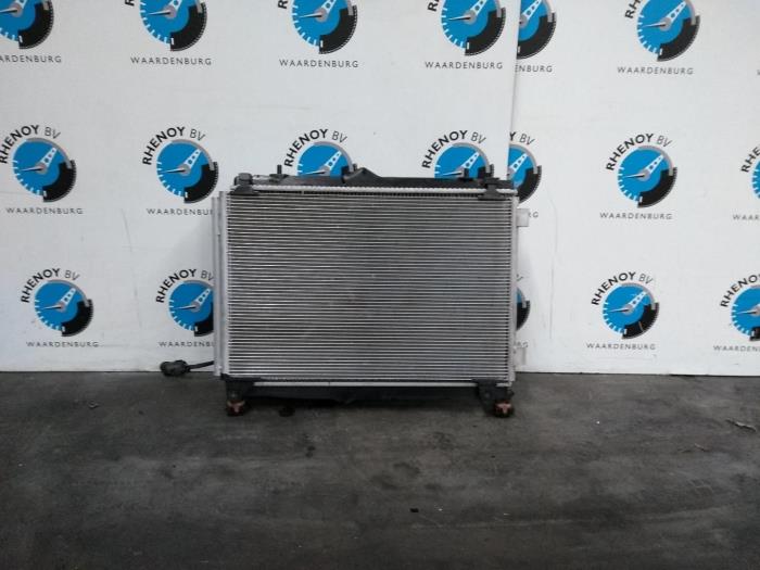 Gebruikte Radiateur Opel Corsa Prijs € 484,00 Inclusief btw aangeboden door Rhenoy Onderdelen b.v.