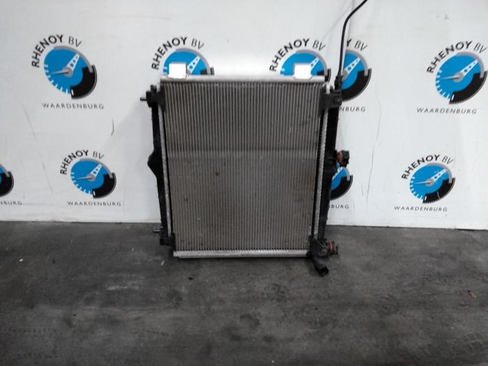 Gebruikte Radiateur Opel Corsa Prijs € 847,00 Inclusief btw aangeboden door Rhenoy Onderdelen b.v.