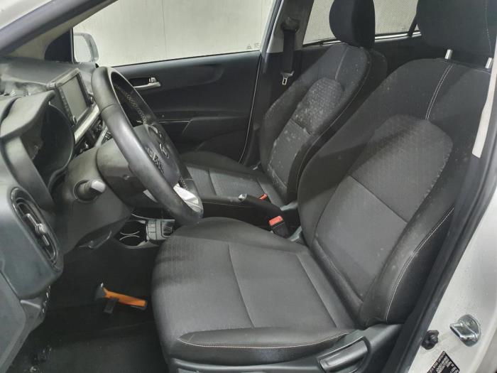 Gebruikte Display Interieur Kia Picanto Prijs op aanvraag aangeboden door Rhenoy Onderdelen b.v.