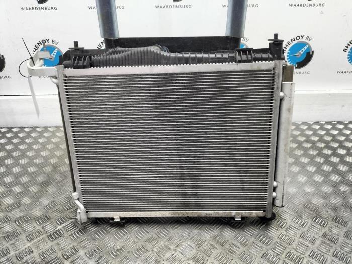 Gebruikte Radiateur Ford Puma Prijs € 605,00 Inclusief btw aangeboden door Rhenoy Onderdelen b.v.