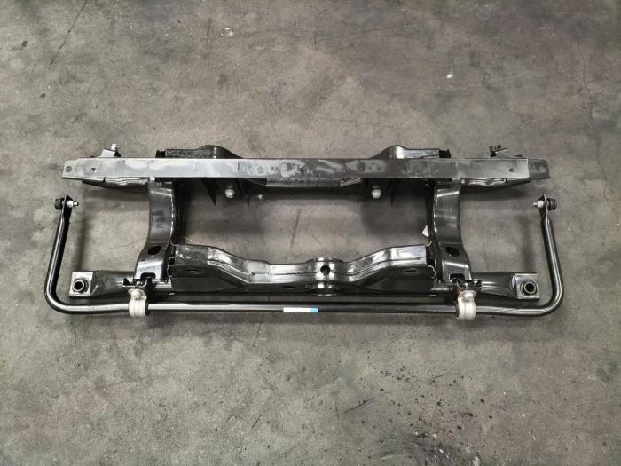 Gebruikte Subframe Renault R4 Prijs € 302,50 Inclusief btw aangeboden door Rhenoy Onderdelen b.v.