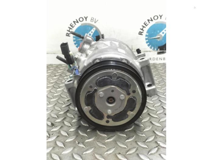 Gebruikte Pomp Airco Ford Tourneo Custom Prijs € 145,20 Inclusief btw aangeboden door Rhenoy Onderdelen b.v.