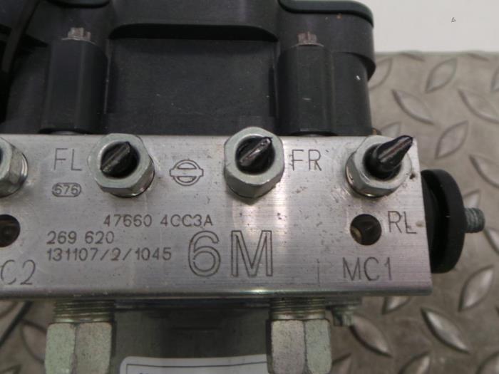 ABS Computer van een Nissan X-Trail 2014