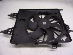 Gebruikte Koelvin Motor Renault Kangoo Express (FW) 1.5 dCi 90 FAP Prijs € 36,75 Margeregeling aangeboden door Reclycar De Boer BV