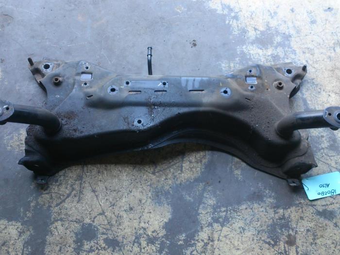 Gebruikte Subframe Suzuki Alto 1.0 12V Prijs € 26,25 Margeregeling aangeboden door Reclycar De Boer BV
