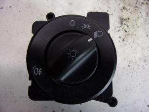 Gebruikte Licht Schakelaar Mercedes Citan (415.6) 1.5 108 CDI Prijs € 47,25 Margeregeling aangeboden door Reclycar De Boer BV