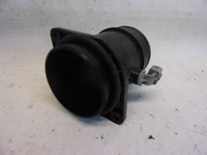 Gebruikte Luchthoeveelheidsmeter Renault Megane II (LM) 1.5 dCi 85 Prijs € 36,75 Margeregeling aangeboden door Reclycar De Boer BV