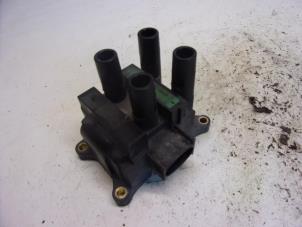 Gebruikte Bobine Ford Mondeo III 1.8 16V Prijs € 26,25 Margeregeling aangeboden door Reclycar De Boer BV
