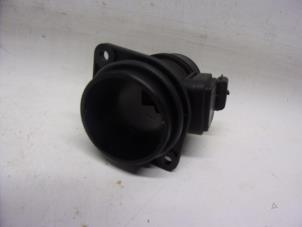 Gebruikte Luchthoeveelheidsmeter Renault Kangoo (KC) 1.5 dCi 85 Prijs € 42,00 Margeregeling aangeboden door Reclycar De Boer BV