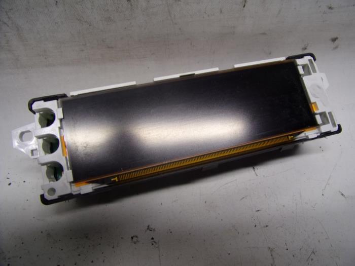 Gebruikte Display Interieur Peugeot 308 SW (4E/H) 1.6 HDiF 16V Prijs € 31,50 Margeregeling aangeboden door Reclycar De Boer BV